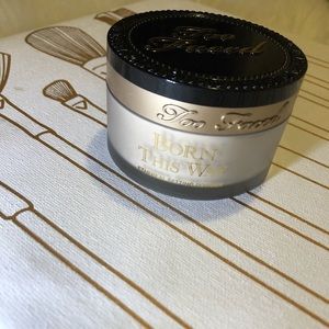 Too Faced Born This Way Setting Powder
